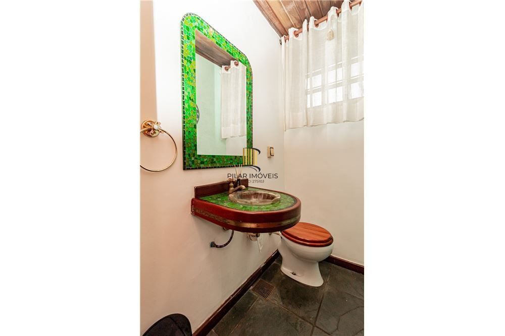 Casa 6 dormitórios no bairro Boa Vista