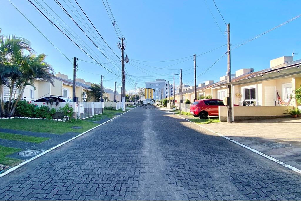 Casa de Condomínio 2 dormitórios no bairro Olaria