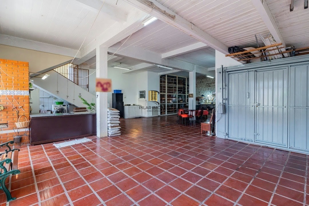 Casa 3 dormitórios no bairro Menino Deus