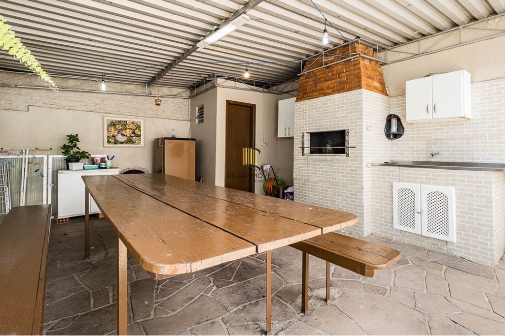 Apartamento 2 dormitórios no bairro São Sebastião