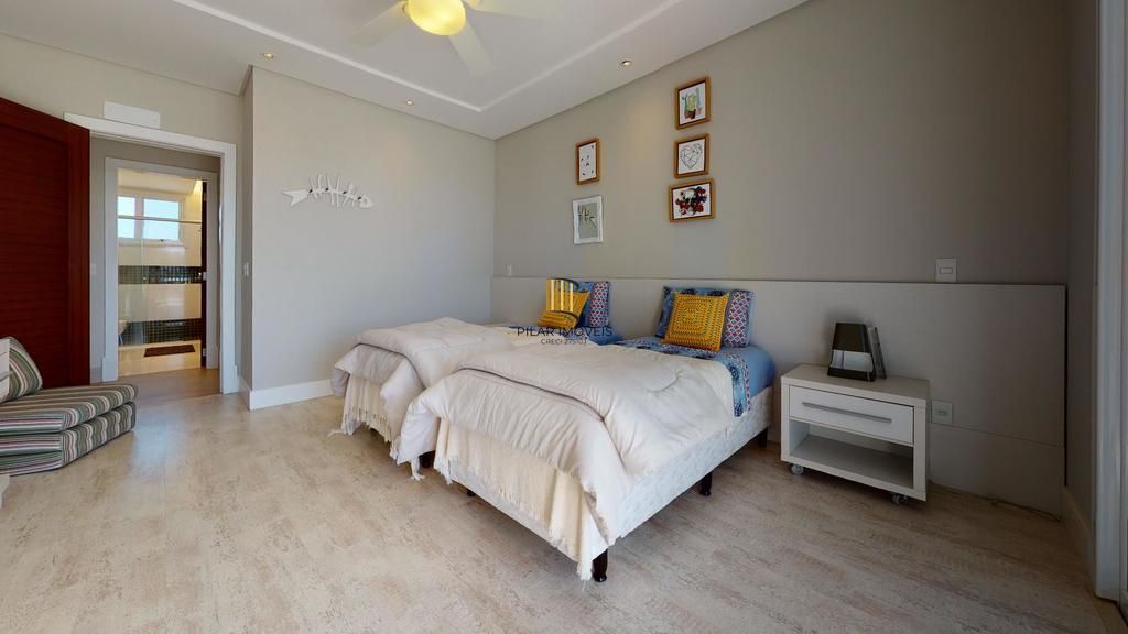 Casa de Condomínio 4 dormitórios no bairro Centro
