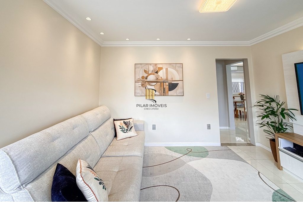 Casa 3 dormitórios no bairro Igara