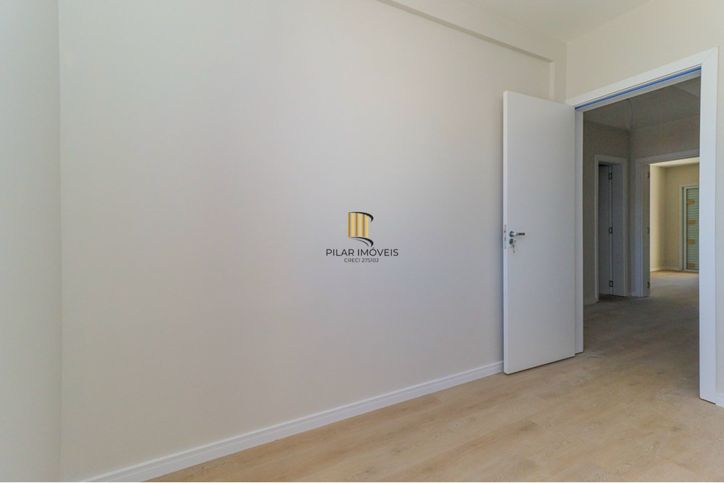 Casa 3 dormitórios no bairro Ipanema