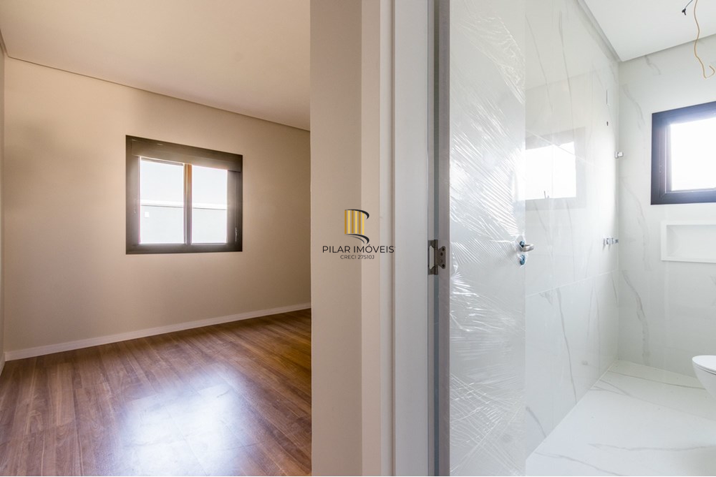 Casa 3 dormitórios no bairro Morro Santana