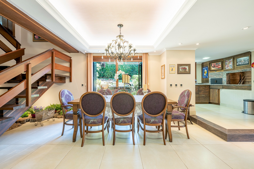 Casa de Condomínio 3 dormitórios no bairro Cavalhada