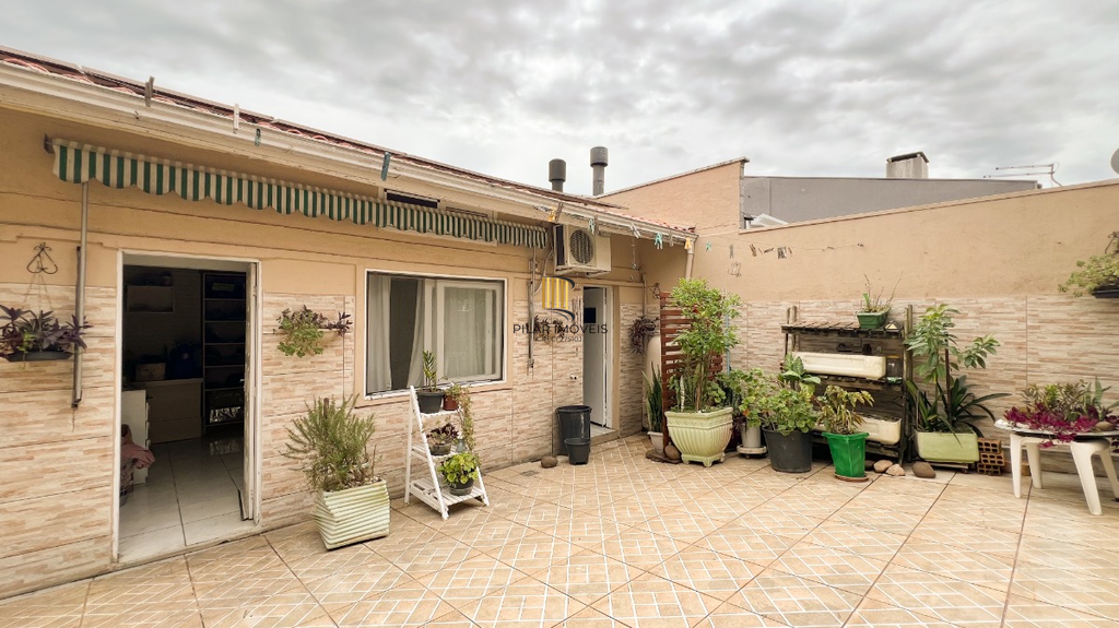 Casa 4 dormitórios no bairro Jardim Lindóia