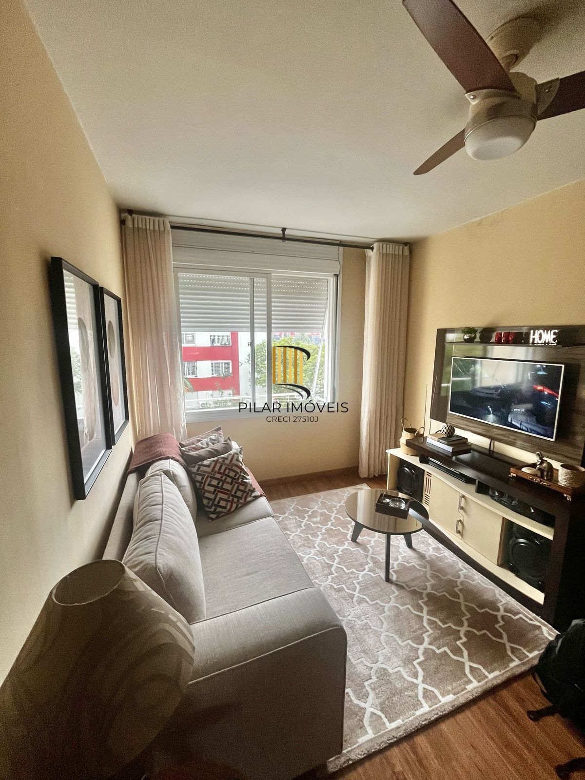 01 dormitório, junto ao Nacional Leopoldina, sala, banheiro, cozinha e área