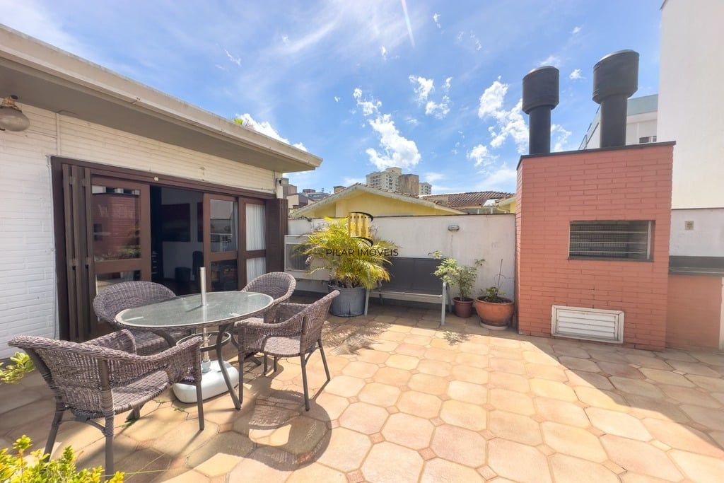 Casa 3 dormitórios no bairro Três Figueiras