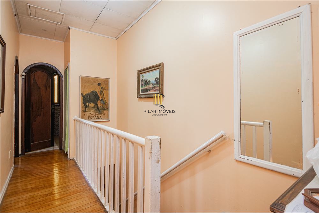 Casa 5 dormitórios no bairro Petrópolis