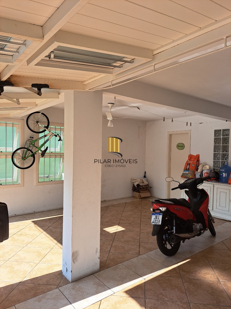 Casa 4 dormitórios no bairro Cristal