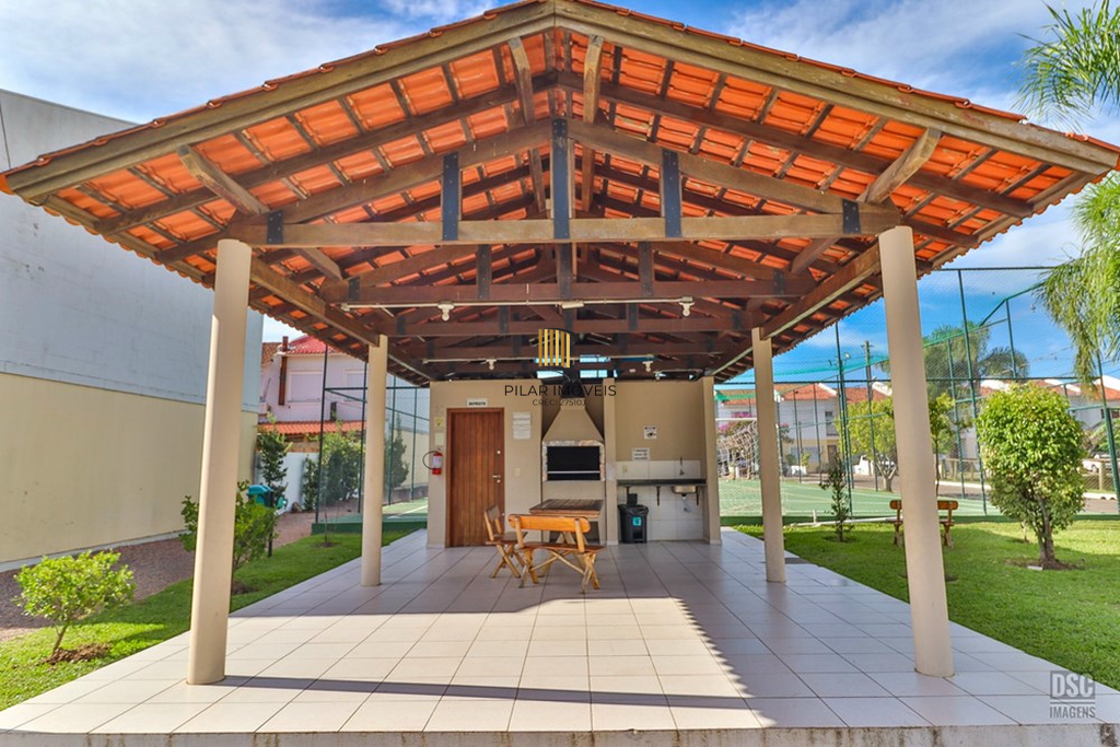 Casa de Condomínio 3 dormitórios no bairro Hípica