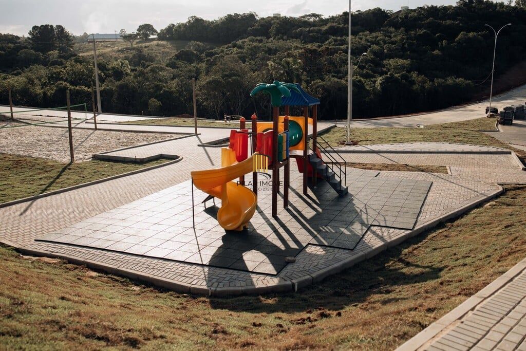 Terreno no bairro Querência