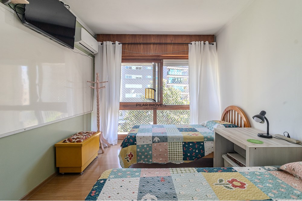 Cobertura 3 dormitórios no bairro Petrópolis