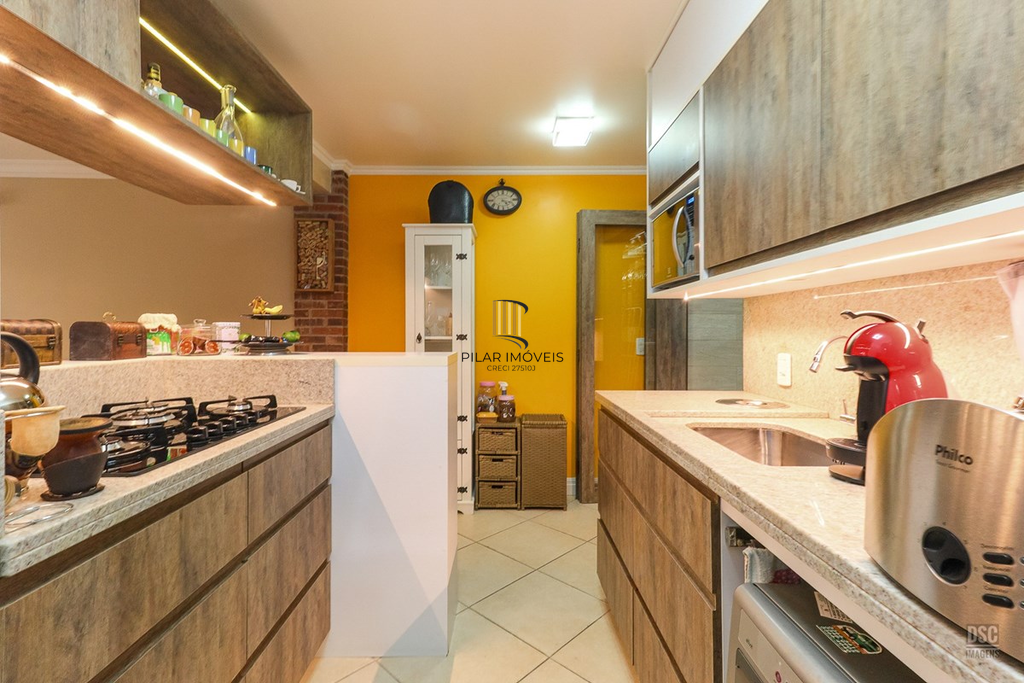 Casa de Condomínio 3 dormitórios no bairro Jardim Itu