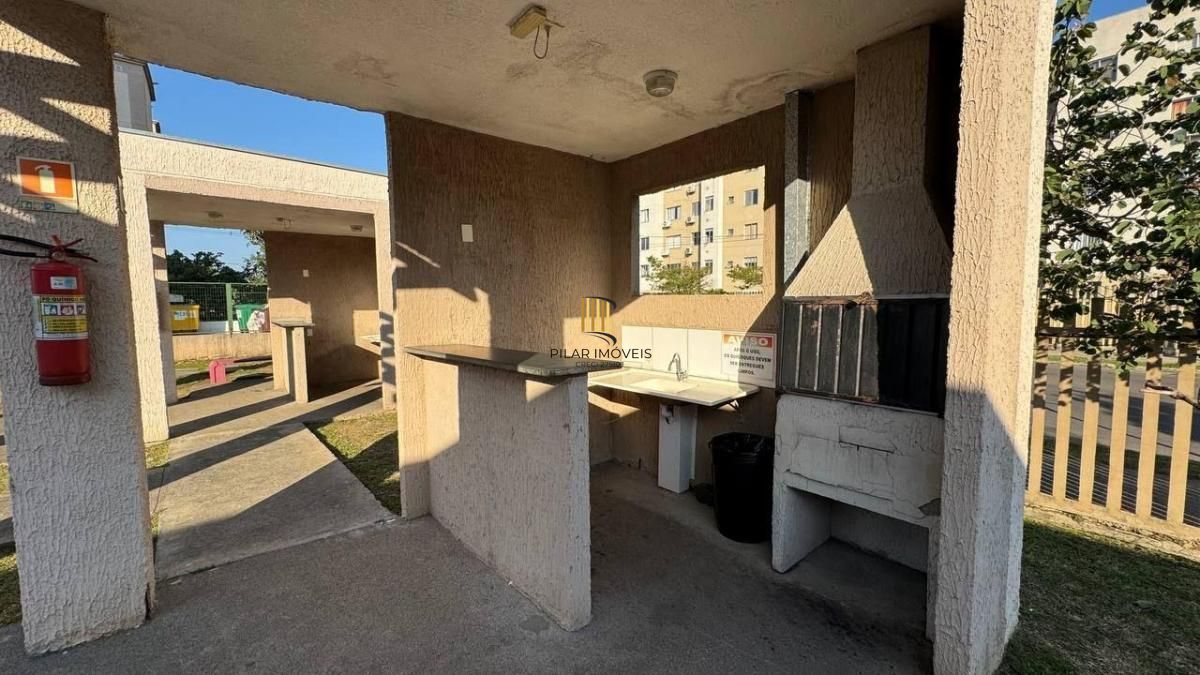 Apto 2 Dormitórios, Térreo, Sala, Cozinha, Banheiro, 01 vaga garagem-rotativa