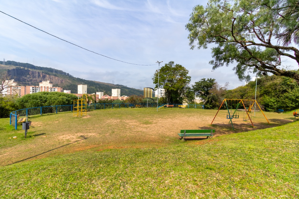 Apartamento 2 dormitórios no bairro Jardim Carvalho