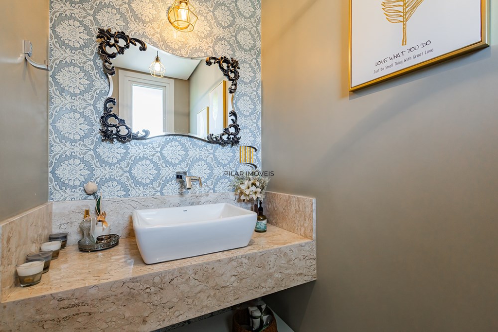 Casa 3 dormitórios no bairro Chácara das Pedras