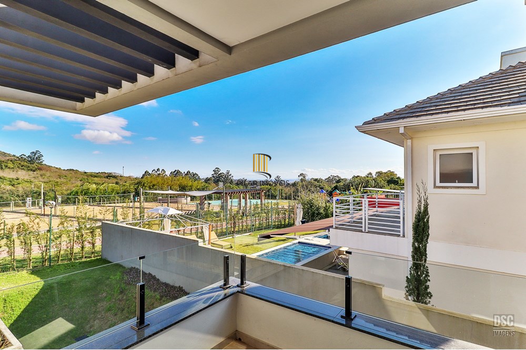 Casa de Condomínio 5 dormitórios no bairro Vila Nova