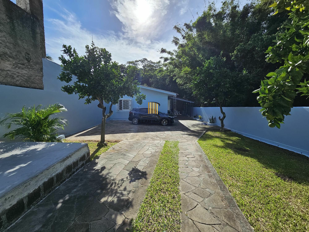 Casa 2 dormitórios no bairro Espírito Santo