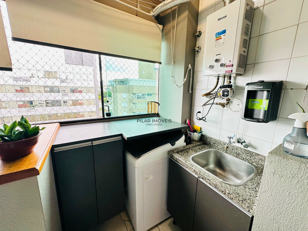 Apartamento 2 dormitórios no bairro Chácara das Pedras