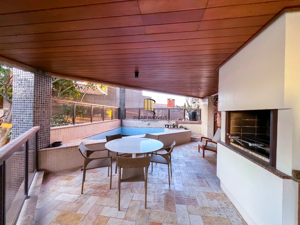 Apartamento 4 dormitórios no bairro Moinhos de Vento