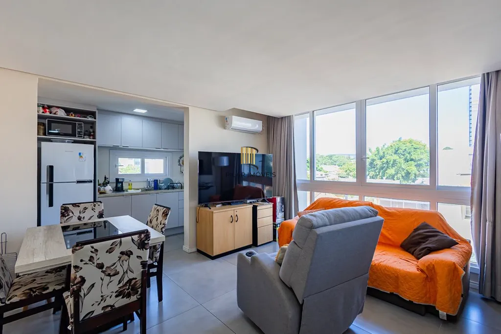 Apartamento 2 dormitórios no bairro Vila Ipiranga