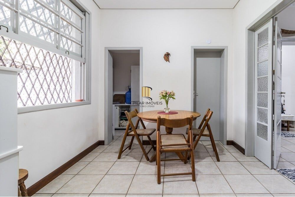 Casa 3 dormitórios no bairro Santana