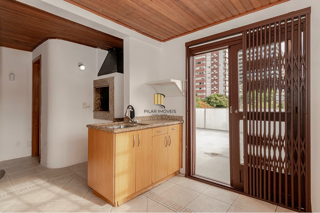 Cobertura 3 dormitórios no bairro Mont Serrat