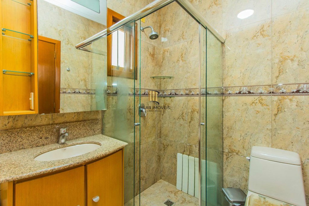 Casa 4 dormitórios no bairro Moinhos de Vento