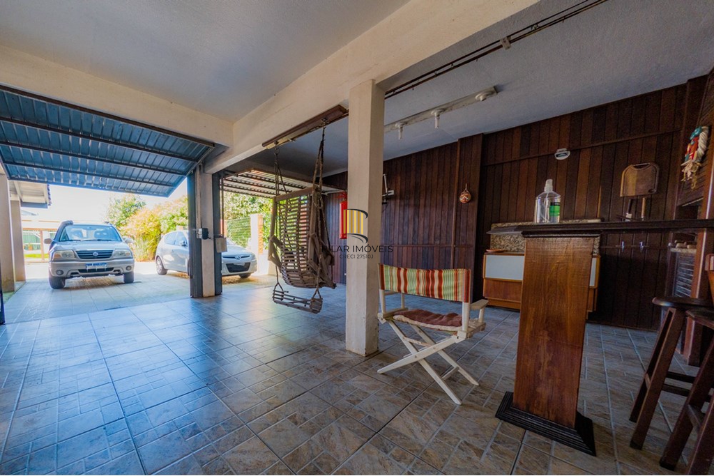 Casa 4 dormitórios no bairro Centro