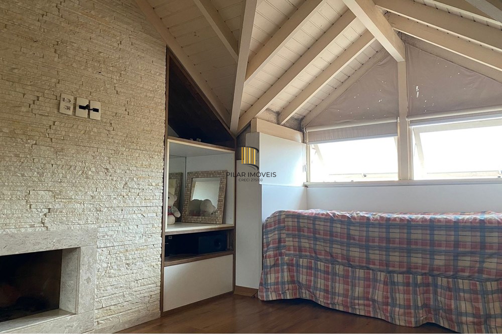 Casa de Condomínio 4 dormitórios no bairro Estância Velha