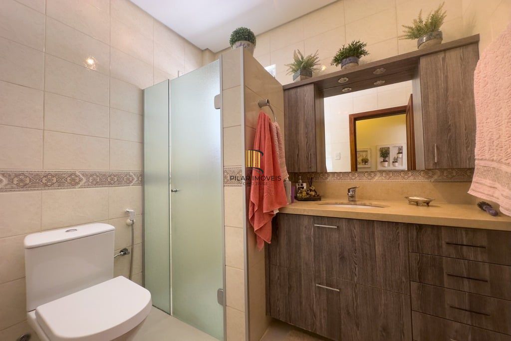 Casa 3 dormitórios no bairro Petrópolis