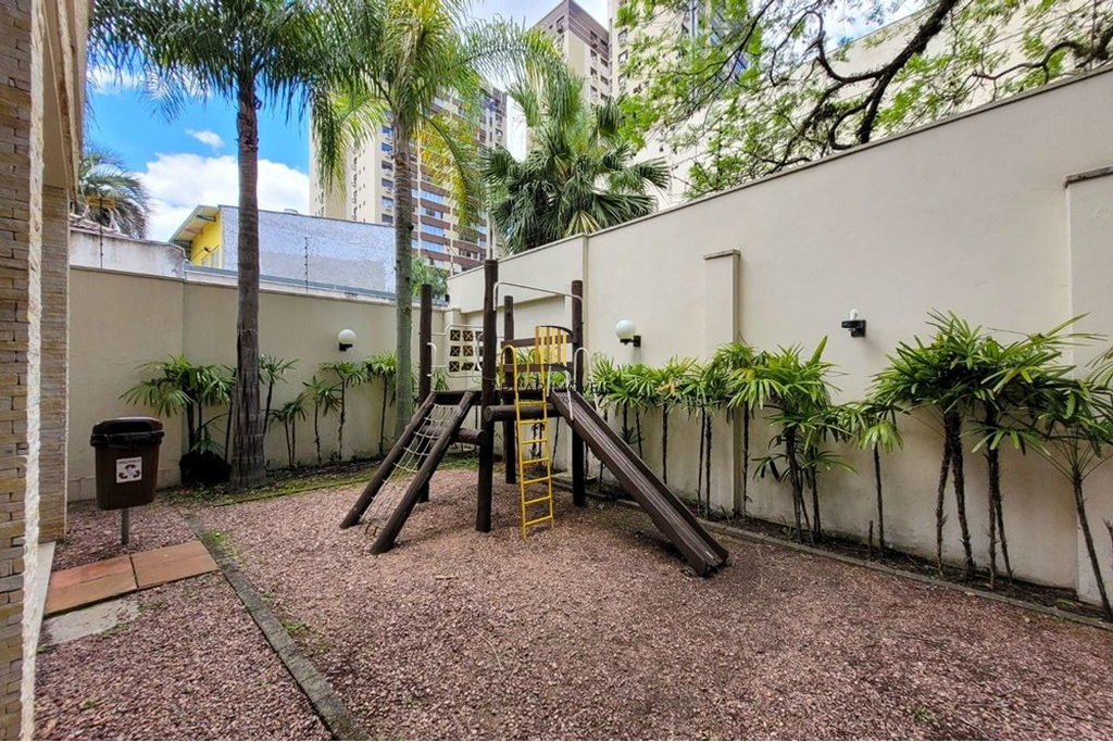 Apartamento 3 dormitórios no bairro Menino Deus