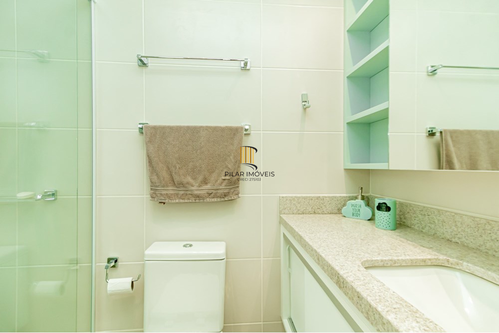 Apartamento 3 dormitórios no bairro Menino Deus