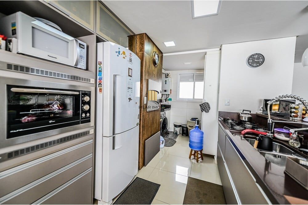 Apartamento 3 dormitórios no bairro Camaquã