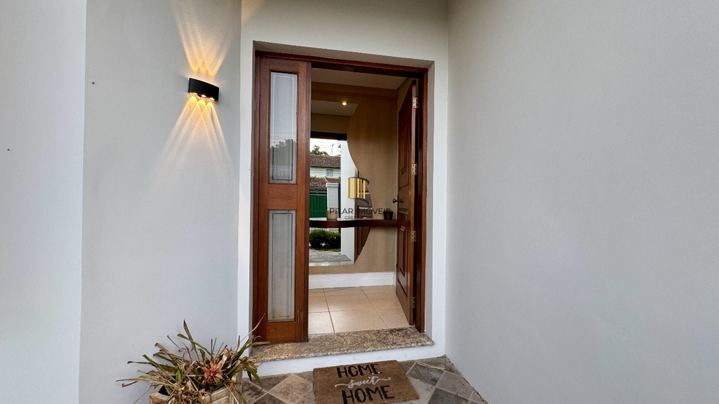 Casa 3 dormitórios no bairro Ipanema