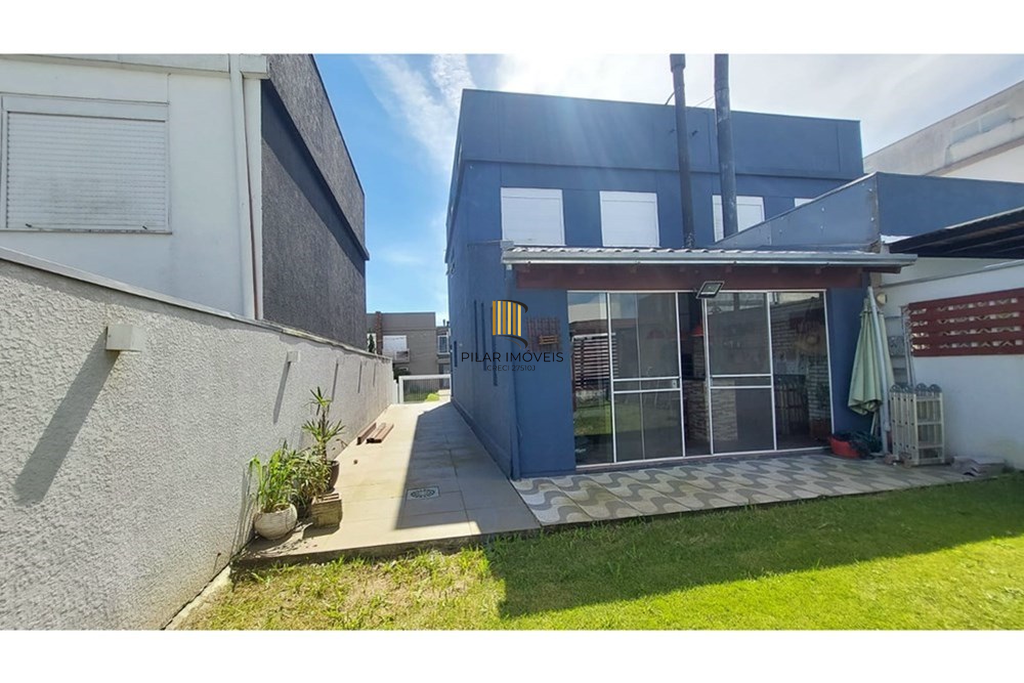 Casa 3 dormitórios no bairro Lomba do Pinheiro