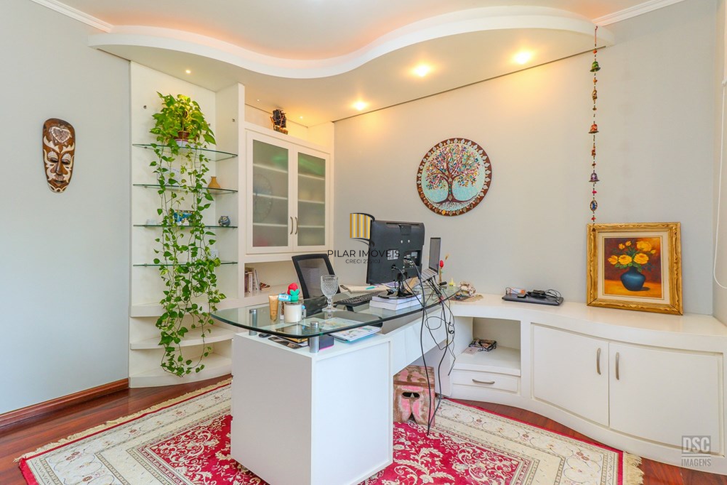 Casa 4 dormitórios no bairro Ipanema