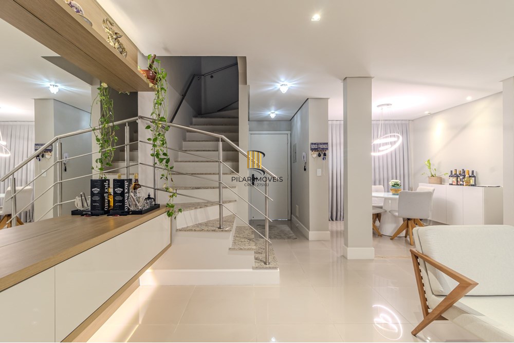 Casa de Condomínio 4 dormitórios no bairro Tristeza