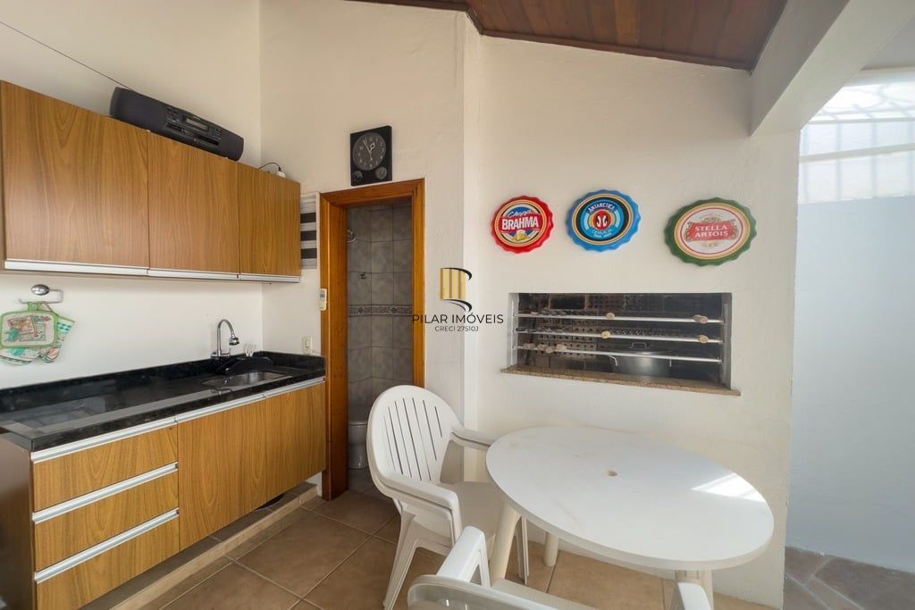 Casa 3 dormitórios no bairro Petrópolis