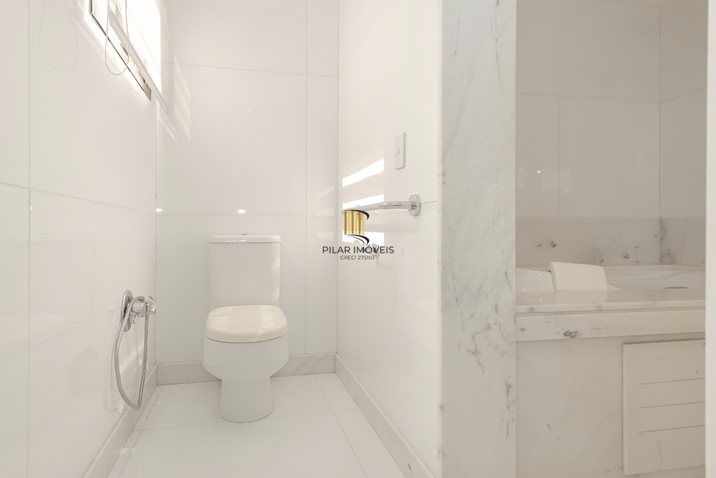 Triplex 3 dormitórios no bairro Bela Vista