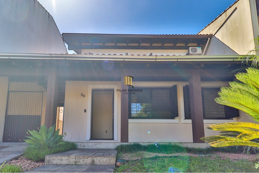 Casa 3 dormitórios no bairro Ipanema