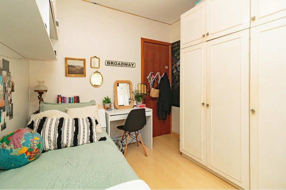 Casa 3 dormitórios no bairro Chácara das Pedras