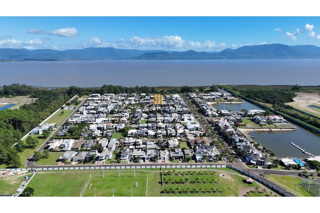 Casa de Condomínio 4 dormitórios no bairro Morada do Sol