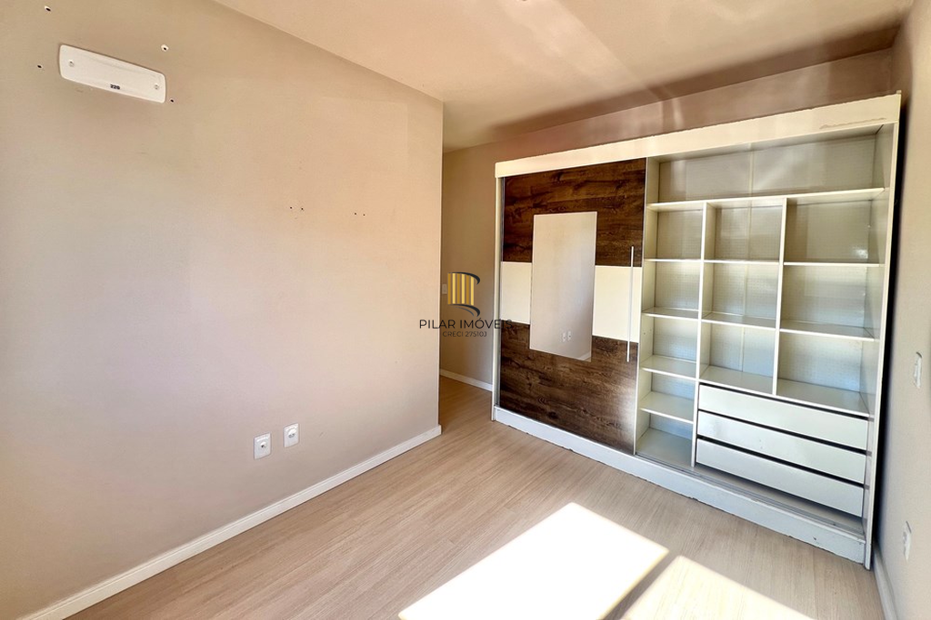 Apartamento 2 dormitórios no bairro Olaria