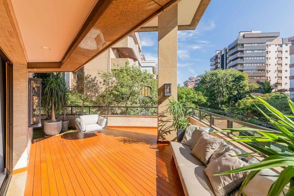Apartamento 4 dormitórios no bairro Moinhos de Vento