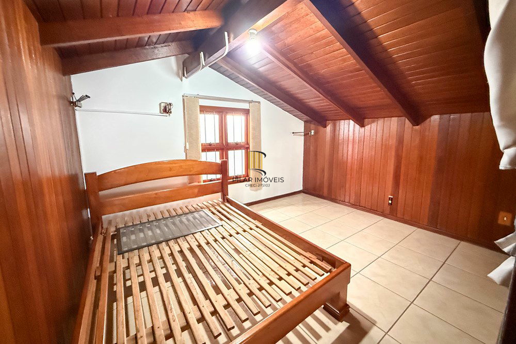 Casa 5 dormitórios no bairro São José