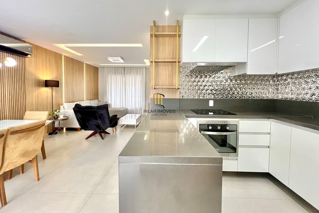 Casa 3 dormitórios no bairro Igara