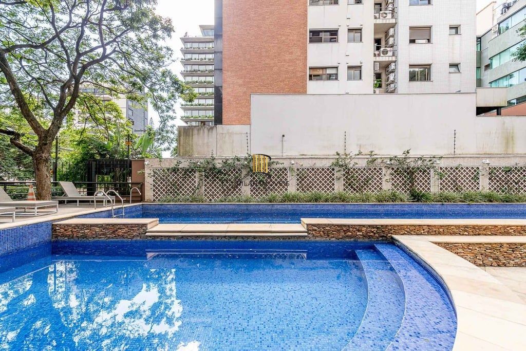 Apartamento 4 dormitórios no bairro Bela Vista