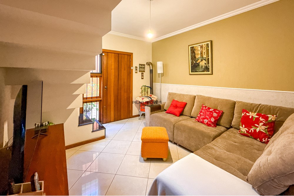 Casa 6 dormitórios no bairro Marechal Rondon